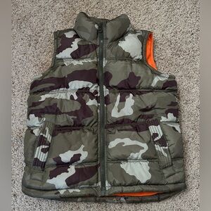 Camo Old Navy Boy’s Puffer Vest